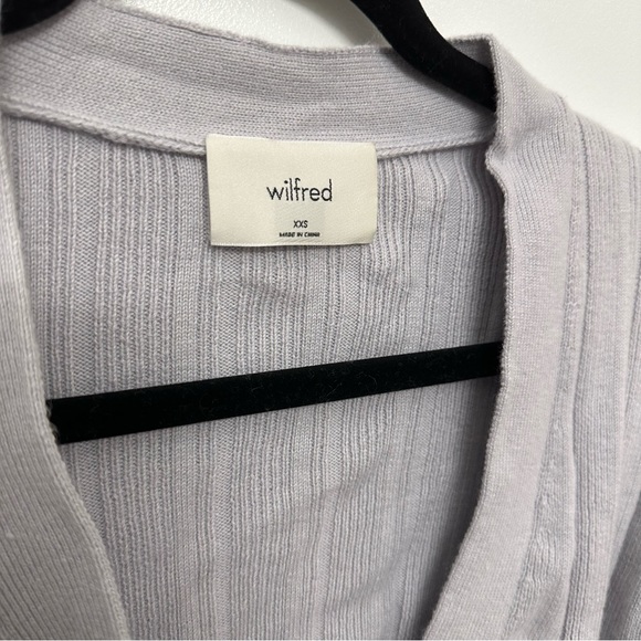 ARITZIA Wilfred
Plunge Front Cardigan - Picture 2 of 5